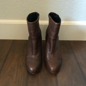 EUC - Rag & Bone Newbury boots in brown